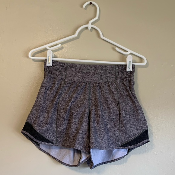 Lululemon Hotty Hot Short High Rise 4” inseam